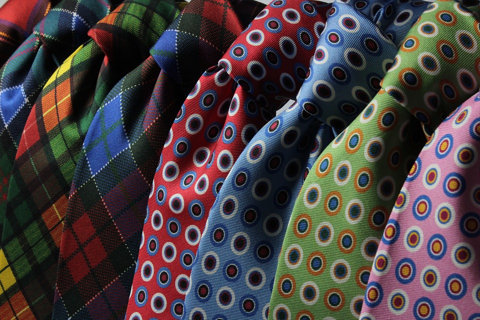 Major Places to Look to Keep Up With Trending Fashion tie